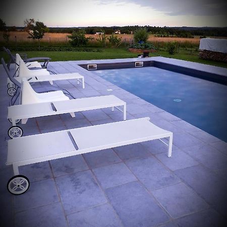 B&B Chez Annie Saint-Martin-de-Gurçon Dış mekan fotoğraf